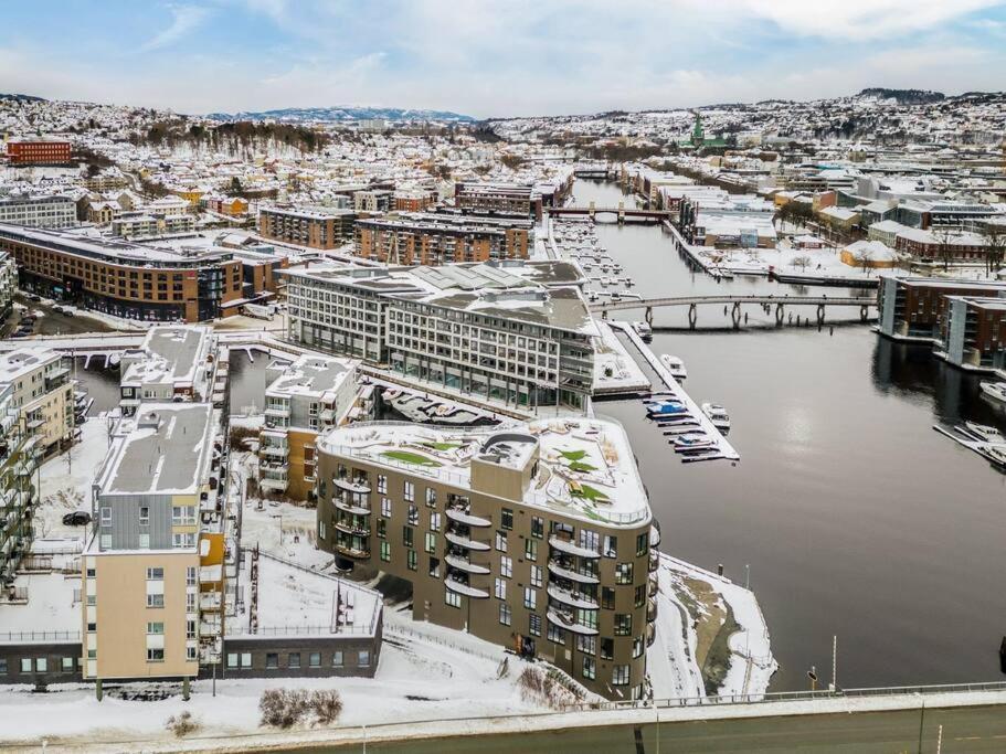 Апартаменты Cozy Cove At Solsiden - 2Br Familyfriendly Тронхейм Экстерьер фото